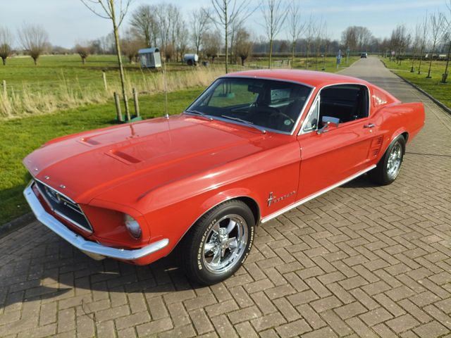 Ford MUSTANG FASTBACK C CODE