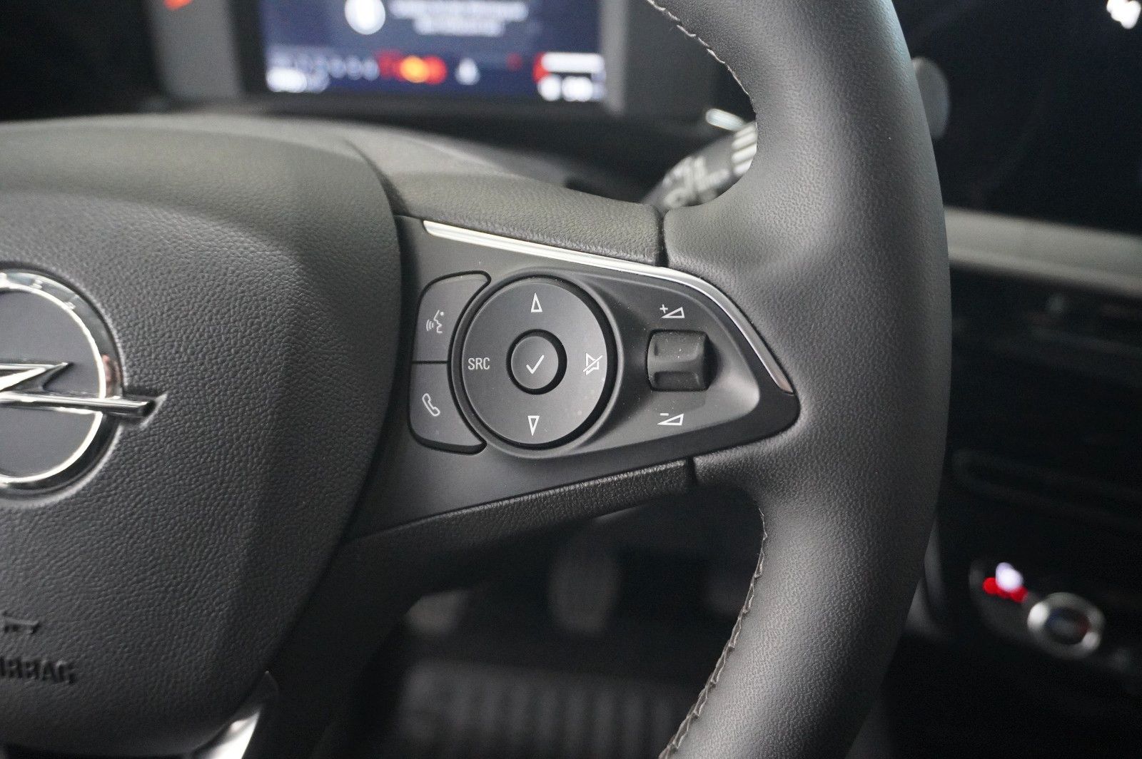 Fahrzeugabbildung Opel Mokka ELEGANCE 1.2T NAVI/LED/KAMERA/SPORT/SH/DAB