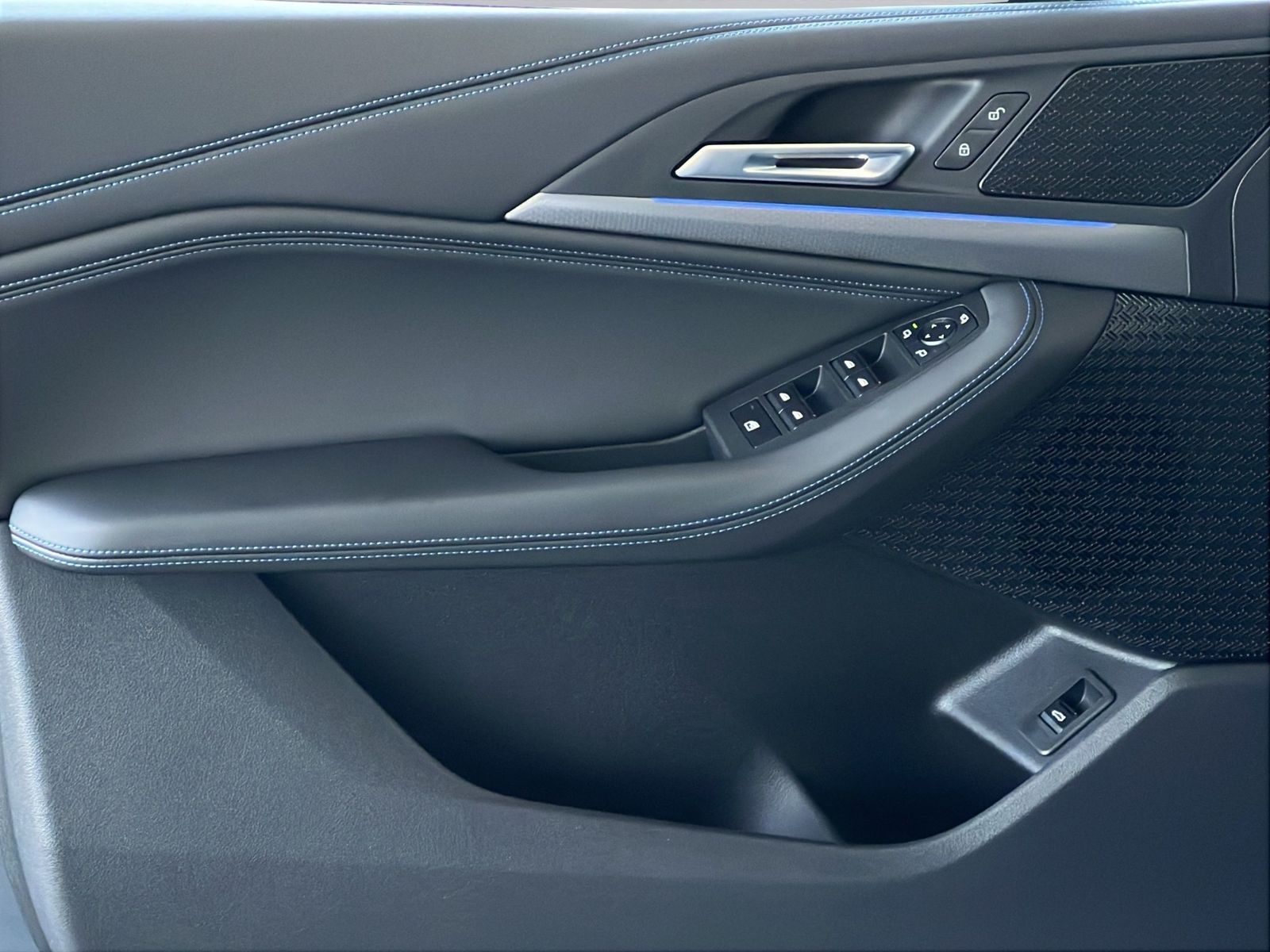 BMW 218d ActiveTourer M-Sport LED ACC 360° Massage foto 14