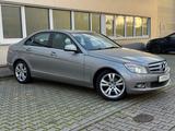 Mercedes-Benz C180*KOMPRESSOR*KLIMA*SHZ*NAVI*8XFACHNERIEFT* - Mercedes-Benz C 180: 1.8