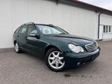 Mercedes-Benz C 220 CDI T Classic Aut. *AHK*KLIMA*SHZ* - Mercedes-Benz C 220 aus 2002: Cdi