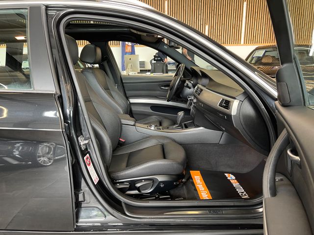 BMW Touring 330d xDrive *PANO*NAVI*PDC*SZHZ*LEDER*