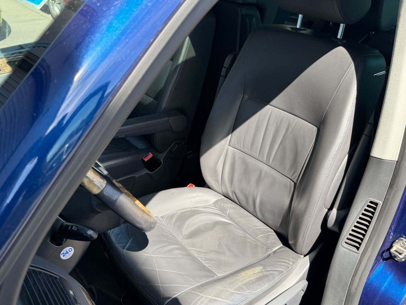 Fahrzeugabbildung Volkswagen T5 Multivan Highline Aut Leder Xenon Sthz PDC