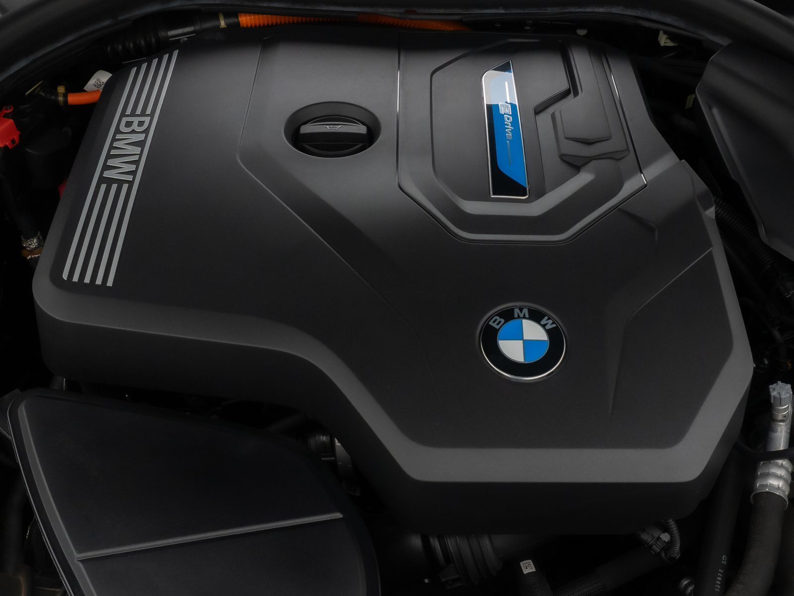 Fahrzeugabbildung BMW 530e M Sport 360&deg;Laser HUD DAB ACC Komfort Alarm