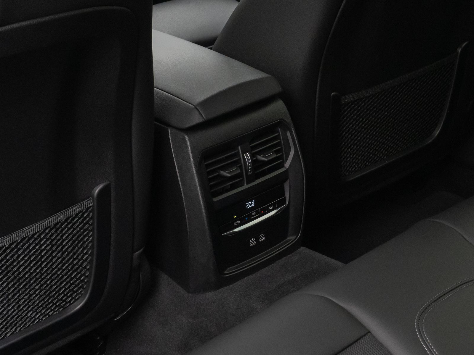 Fahrzeugabbildung BMW 320e Kamera Leder DAB Alarm DrivAssistent Sport