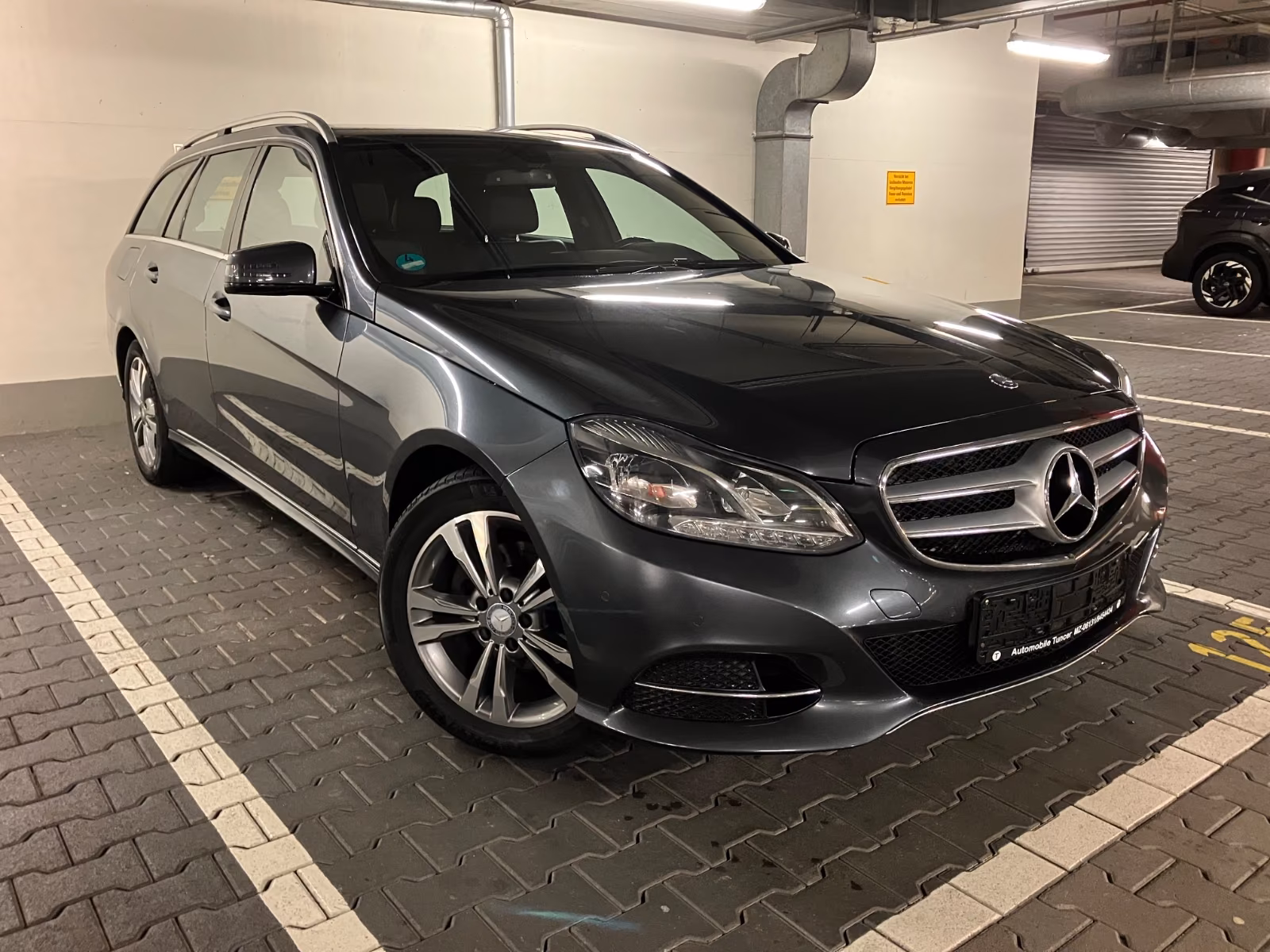 Mercedes-Benz T E 200 BlueTec Avantgarde NAVI-LED-AHK-SHZ-PDC