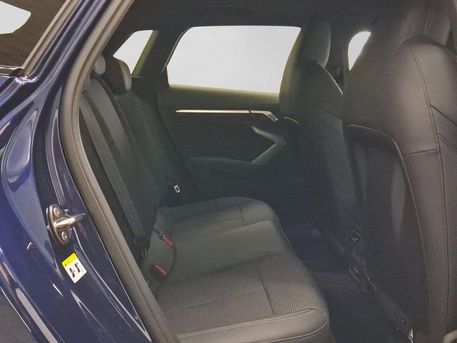 Audi A3 Sportback 45 TFSIe S LINE LM18 LED AHK NAVI foto 6
