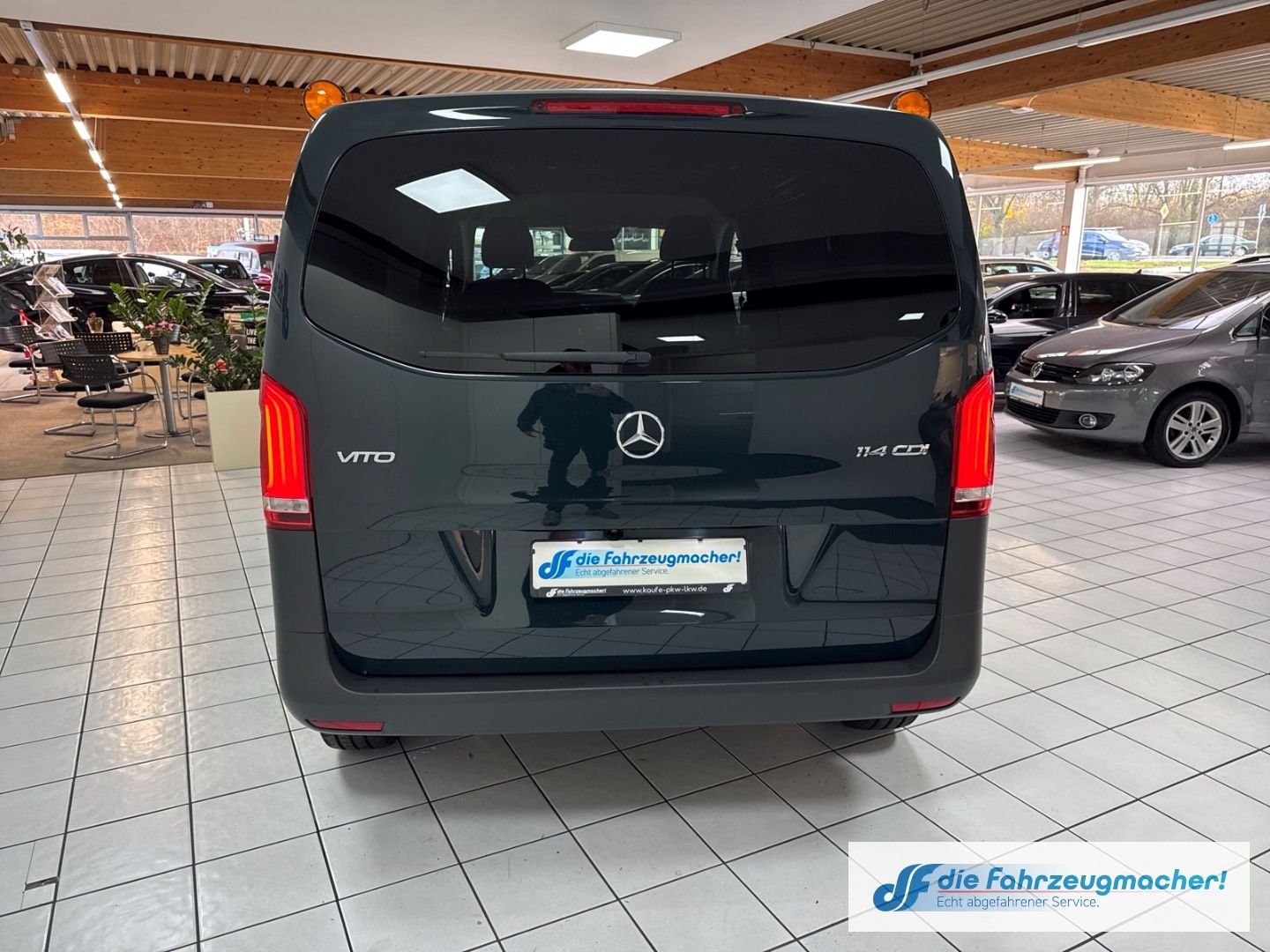 Fahrzeugabbildung Mercedes-Benz Vito Kasten 114 CDI FWD kompakt LED Blendfreies