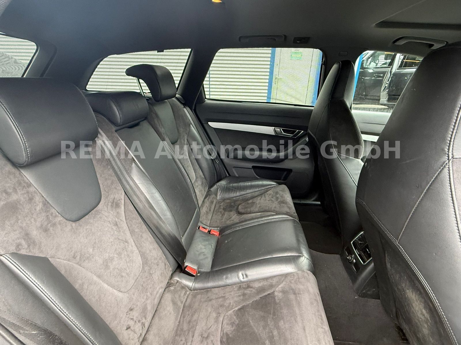Fahrzeugabbildung Audi A6 Avant 2.7 TDI quattro, AHK, Xenon