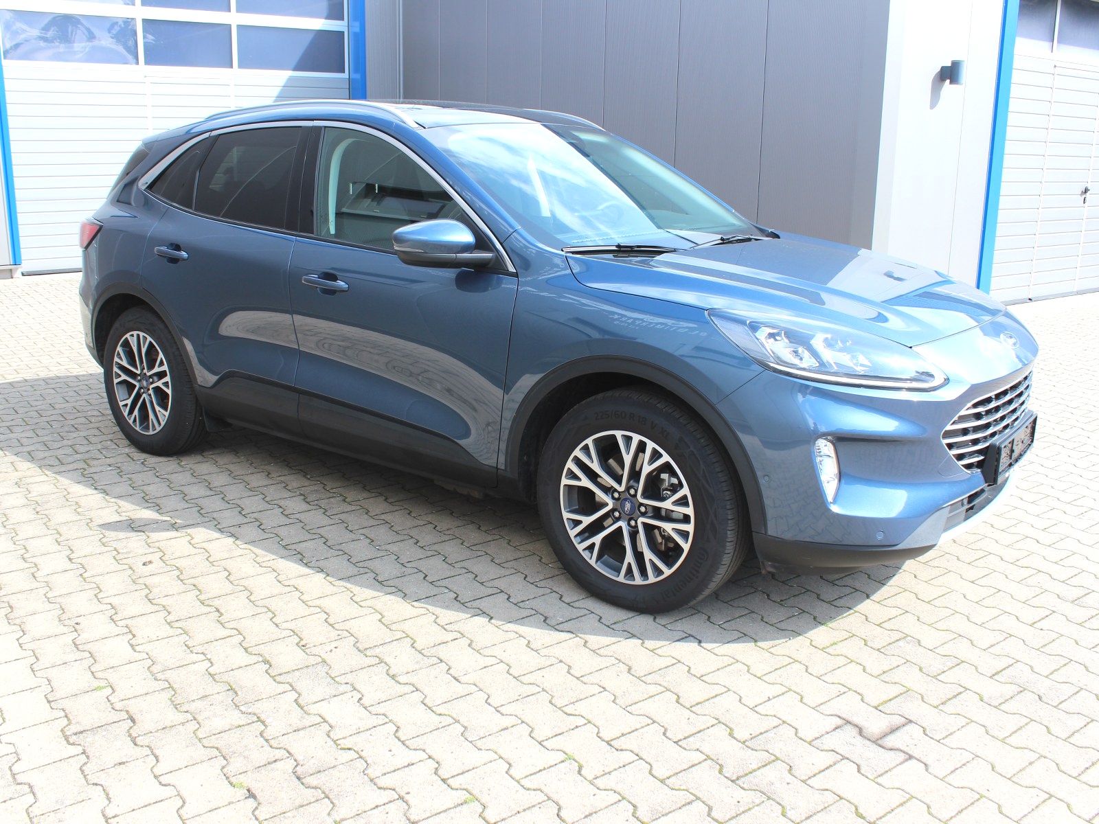 Fahrzeugabbildung Ford Kuga Plug-In Hybrid Titanium X 2,5 Duratec