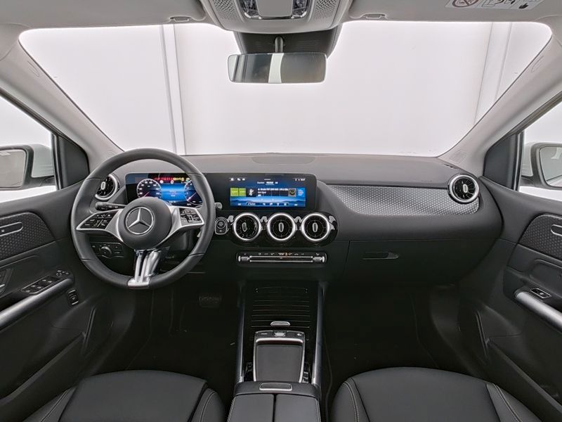 Fahrzeugabbildung Mercedes-Benz B 200 Progressive AHK+R-Kamera+LED+