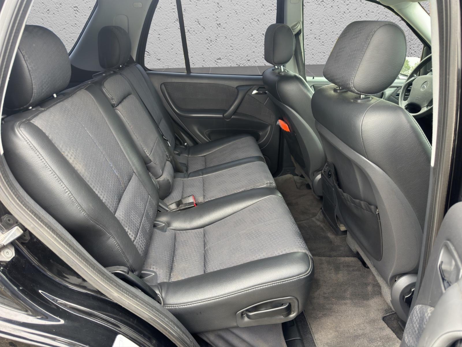 Mercedes-Benz ML270 2004 — photo 24