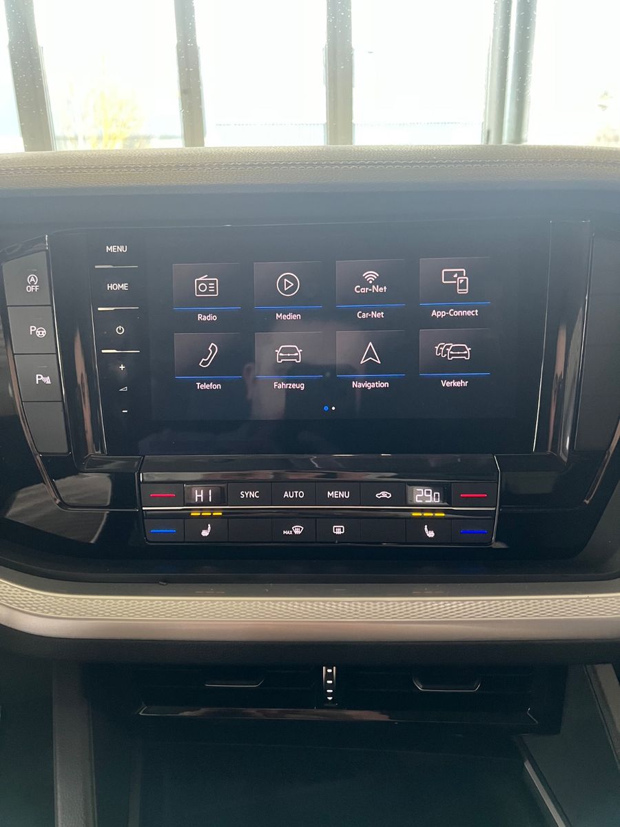 Fahrzeugabbildung Volkswagen Touareg 3.0 TDI 4Motion *LEDER*ACC*AHK*