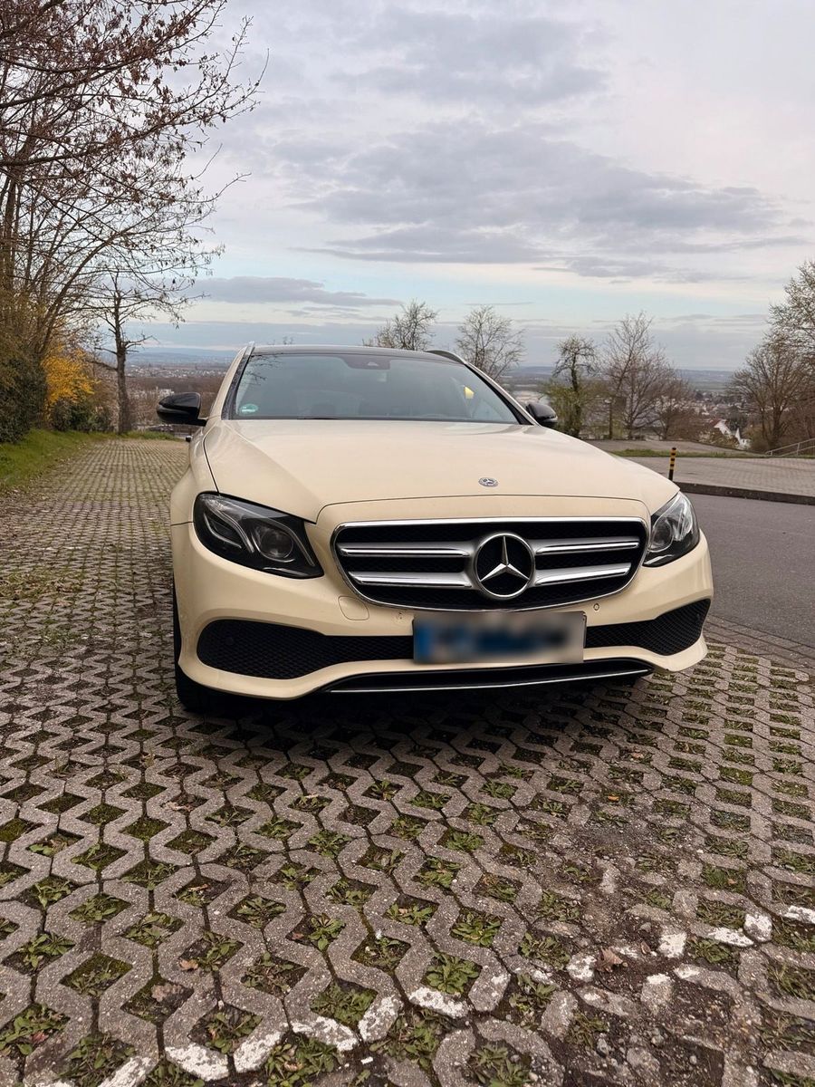 MERCEDES-BENZ Mercedes Benz W213 E220d T-Modell