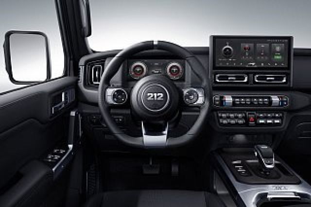 Fahrzeugabbildung BAW BAW 212 2.0 Diesel Automatik/4x4/Leder/LED