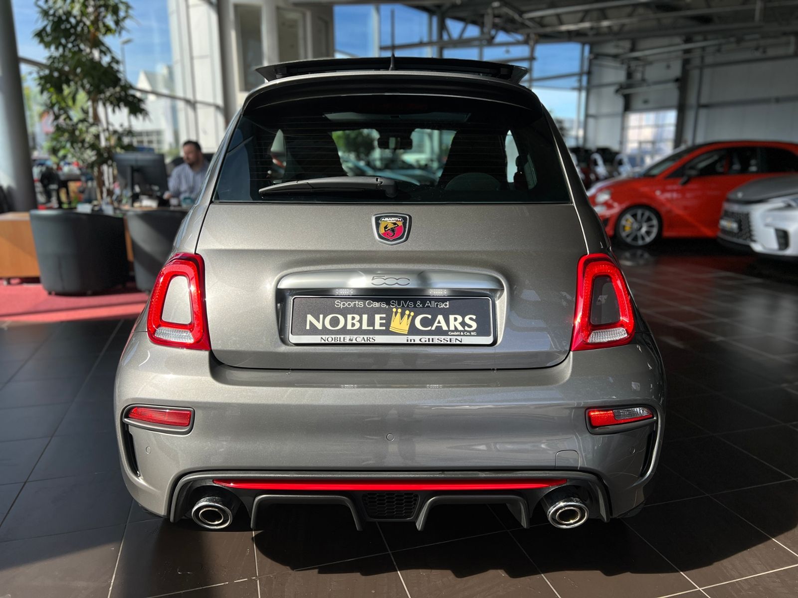 Fahrzeugabbildung Abarth 595 Skydome PANO XEN NAV SHZ PDC ALU