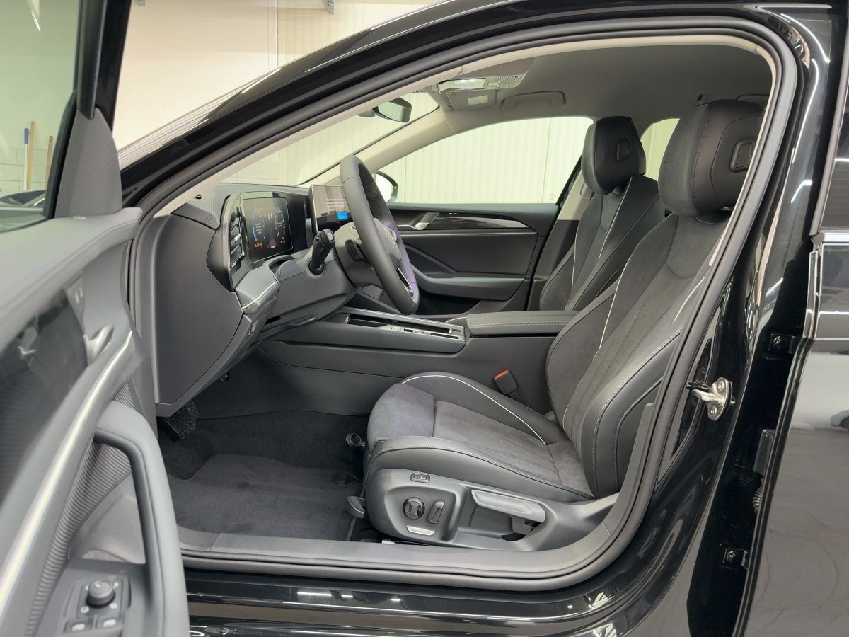 Volkswagen Passat Variant - Bild 8