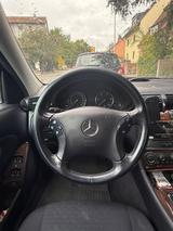 Mercedes-Benz 220 w203