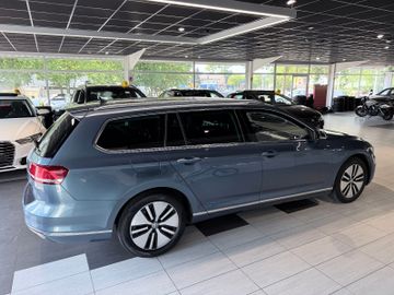 Volkswagen Passat Variant - 7