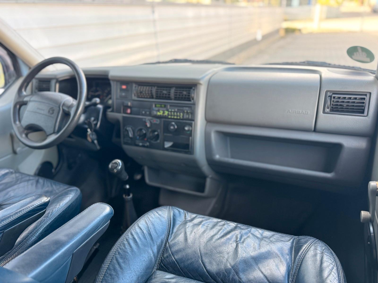 Volkswagen T4 2.4d WoMo AHK Alu Leder Rampe Hoch+Lang