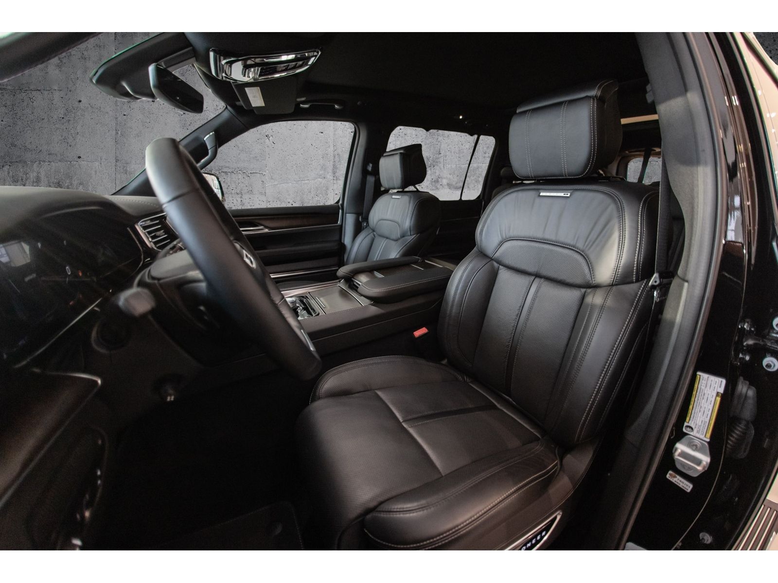 Jeep Wagoneer - Bild 5