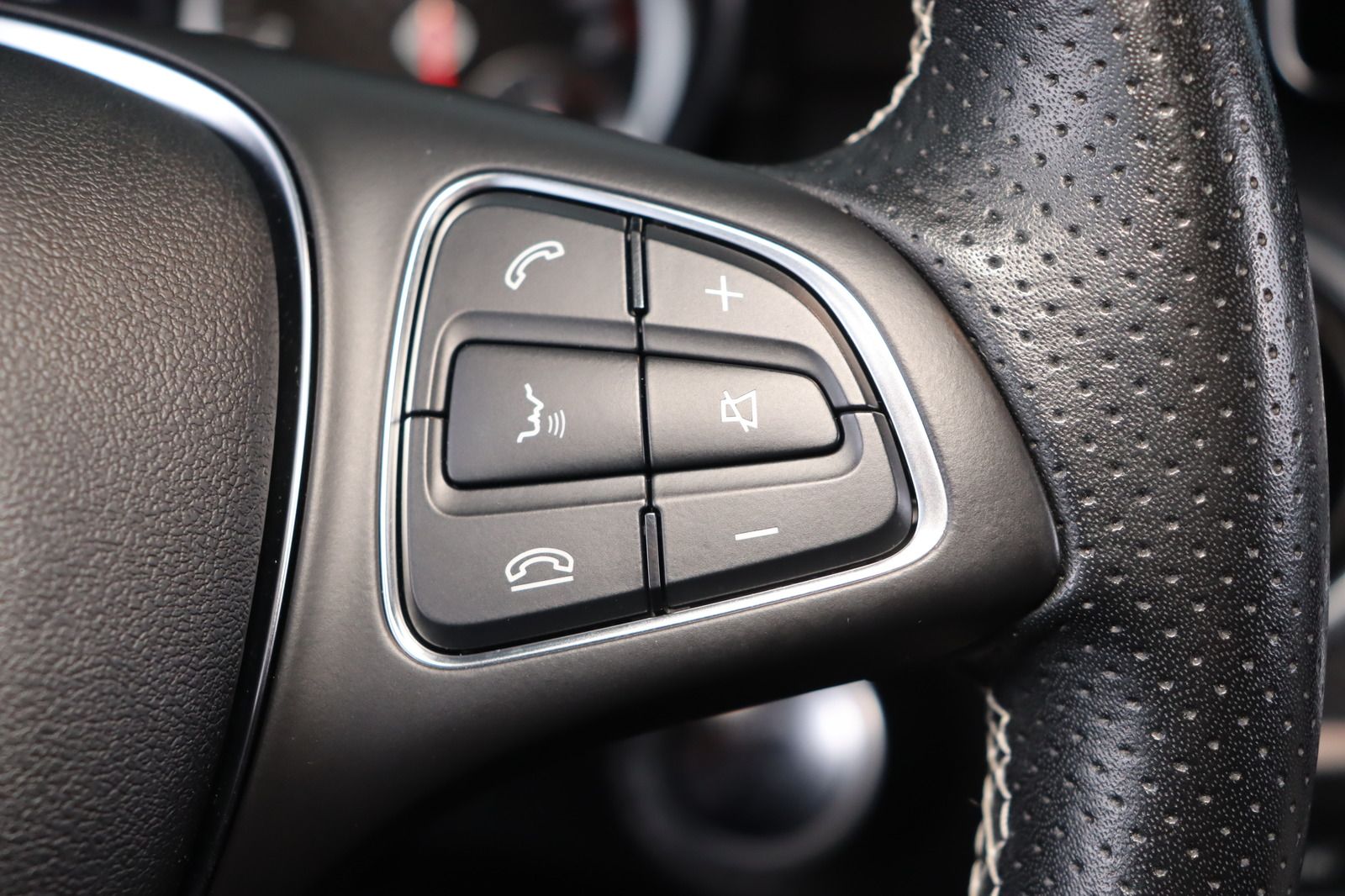 Fahrzeugabbildung Mercedes-Benz A 200 d * LED * Navi * SHZ *