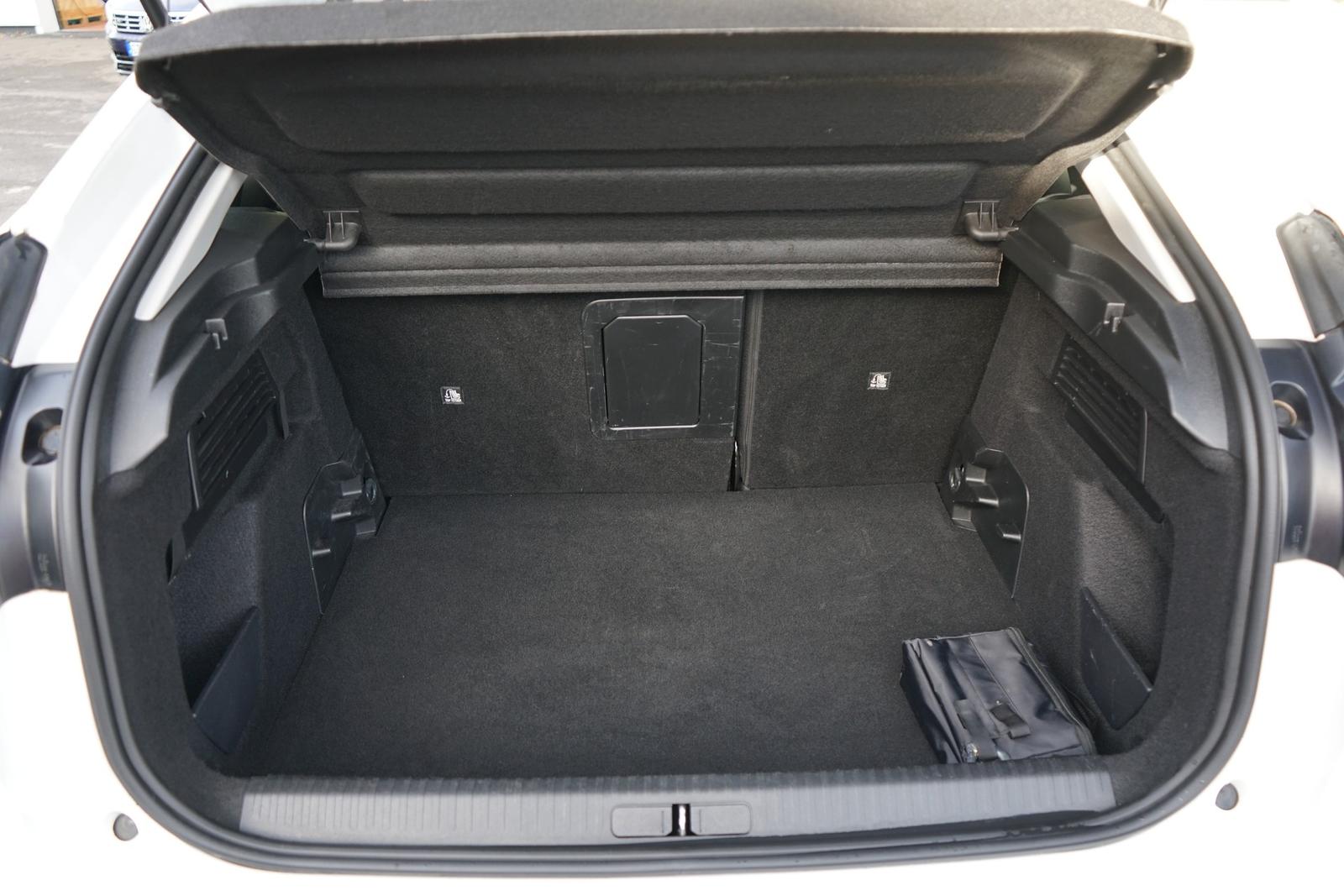 Citroën C4 1.2 12V e-THP Plus LED Navi ACC Totwinkel