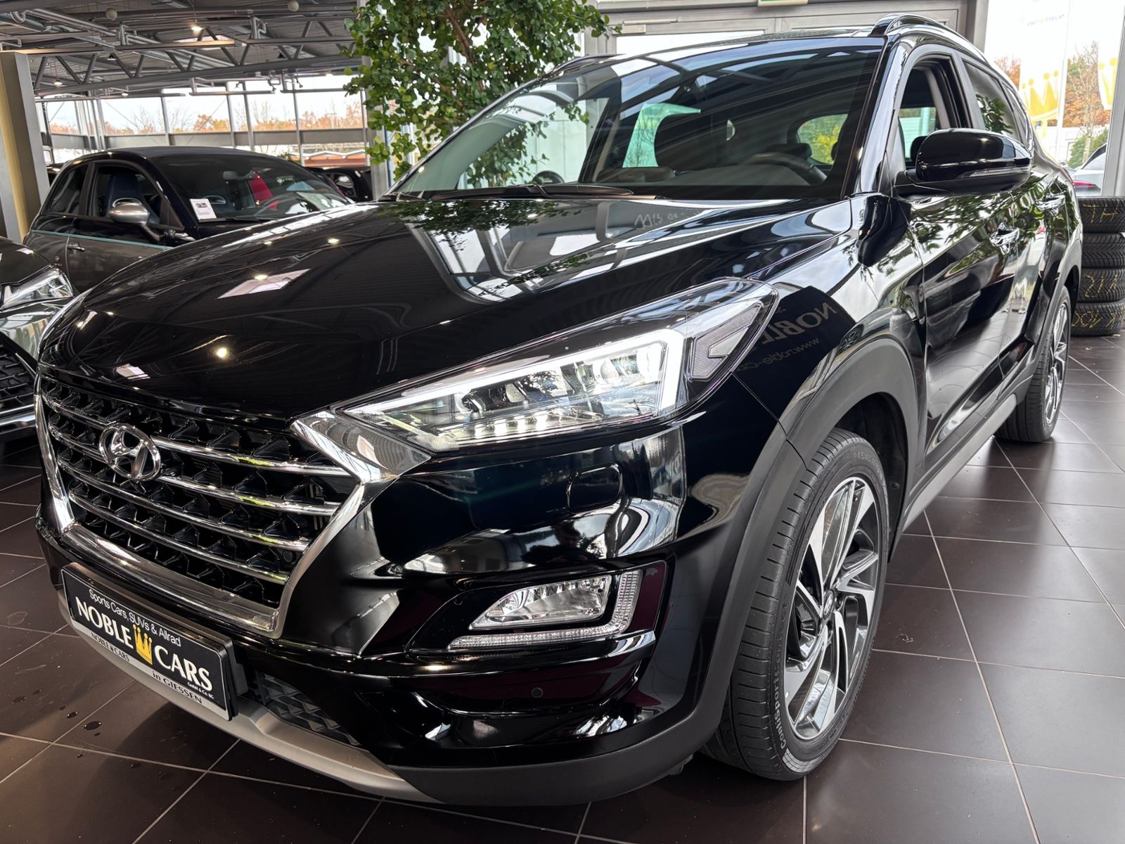 Fahrzeugabbildung Hyundai TUCSON Premium 4WD AHK PANO LED