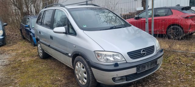 Opel Zafira 1.6 16V Elegance