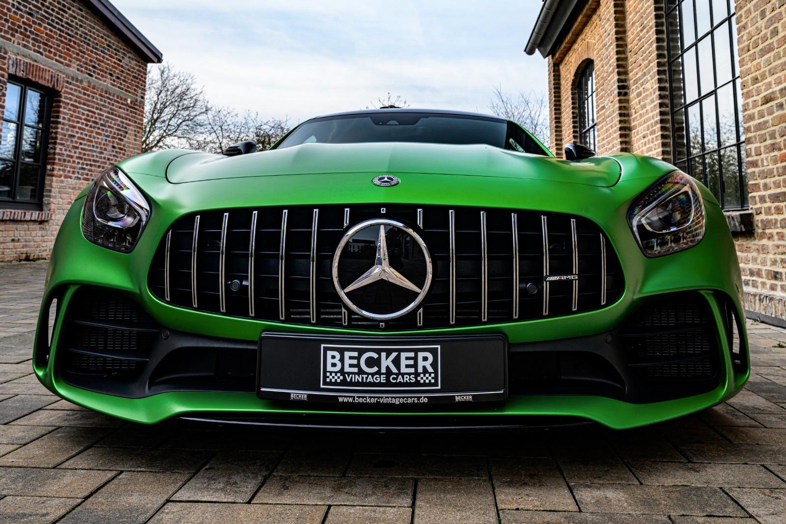 Mercedes-Benz AMG GT R