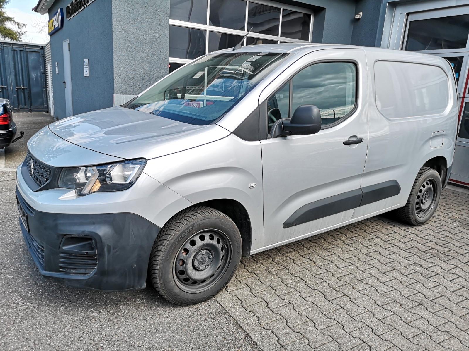 Peugeot Partner Premium*1.HAND*NAVI*EURO 6*Heckschaden*