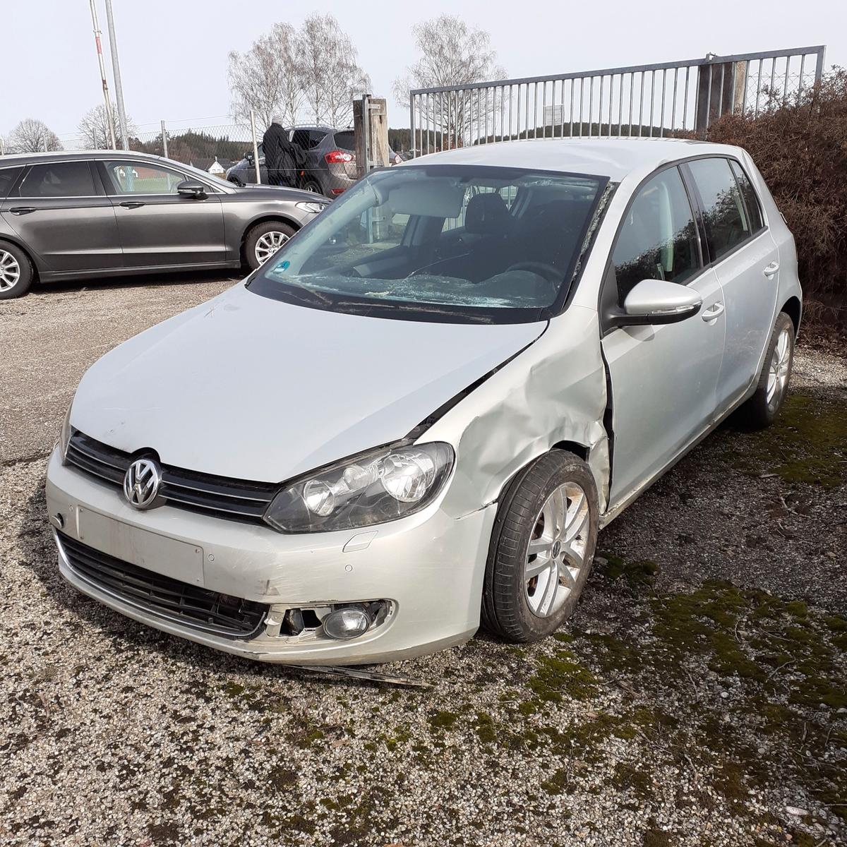 Volkswagen Golf VI Highline    TDI  Unfall        FESTPREIS