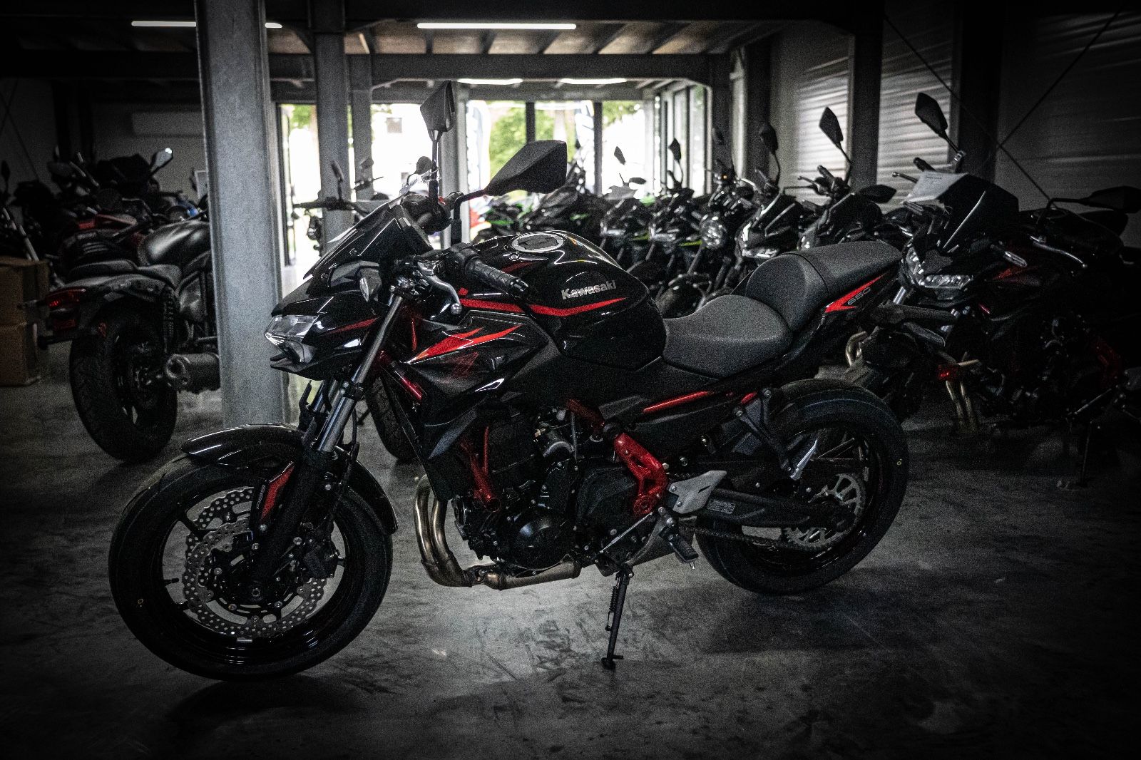 Fahrzeugabbildung Kawasaki Z650 Model 2025  4 Jahre Garantie
