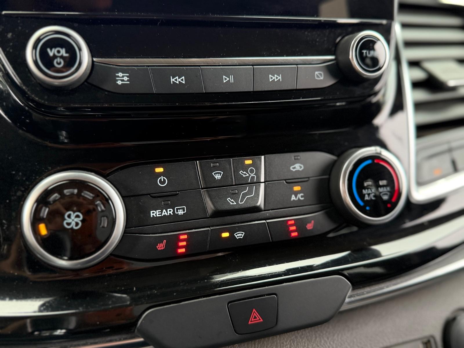 Ford Tourneo Custom L2/Leder/ACC/CAM/LED/AHK/Navi/8Si