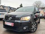 Volkswagen Touran 1.6 TDI - 1.Hand - Panorama-Dach - Navi - Volkswagen Touran mit Diesel-Antrieb: Panorama Dach