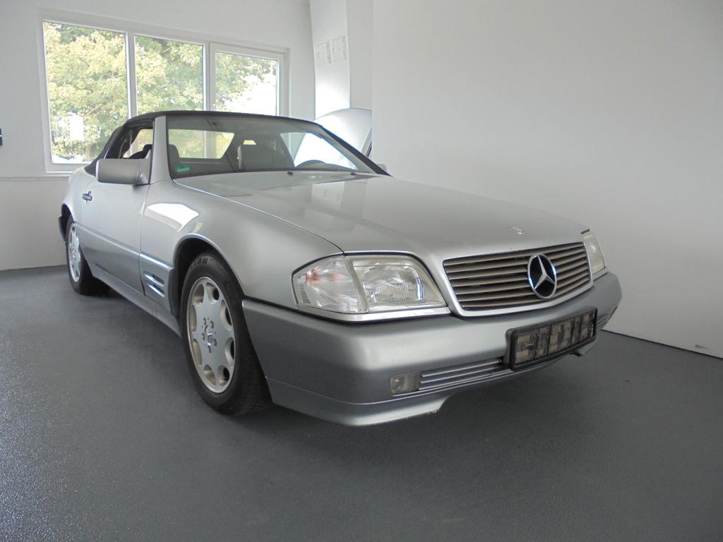 Mercedes-Benz SL 300
