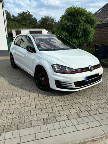 Volkswagen VW Golf GTI 2.0 TSI DSG BMT Performance 2 ...