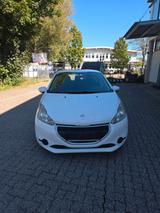 Peugeot 208 Access - Peugeot 208 Access mit Diesel-Antrieb