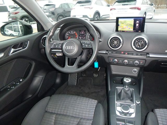 Fahrzeugabbildung Audi A3 1.5 TFSI Limousine sport> 41.875KM/AHK/NAV<