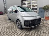 Hyundai Staria Signature 4WD*Premium*Vollausstattung*360 - silberne Hyundai STARIA