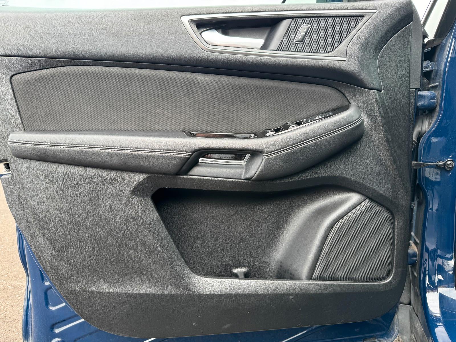 FORD S-MAX 2.0 TDCI 179CH - TITANIUM - BVA - SIÈGES SPORT- GPS -CAMÉRA