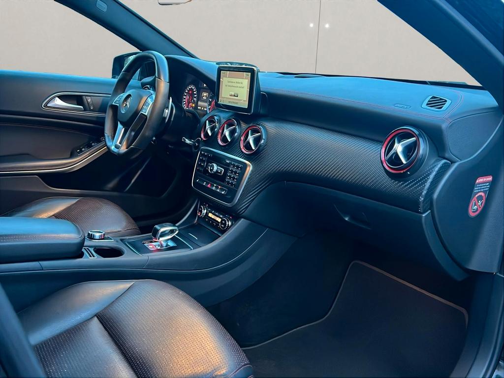 Mercedes-Benz A 45 AMG