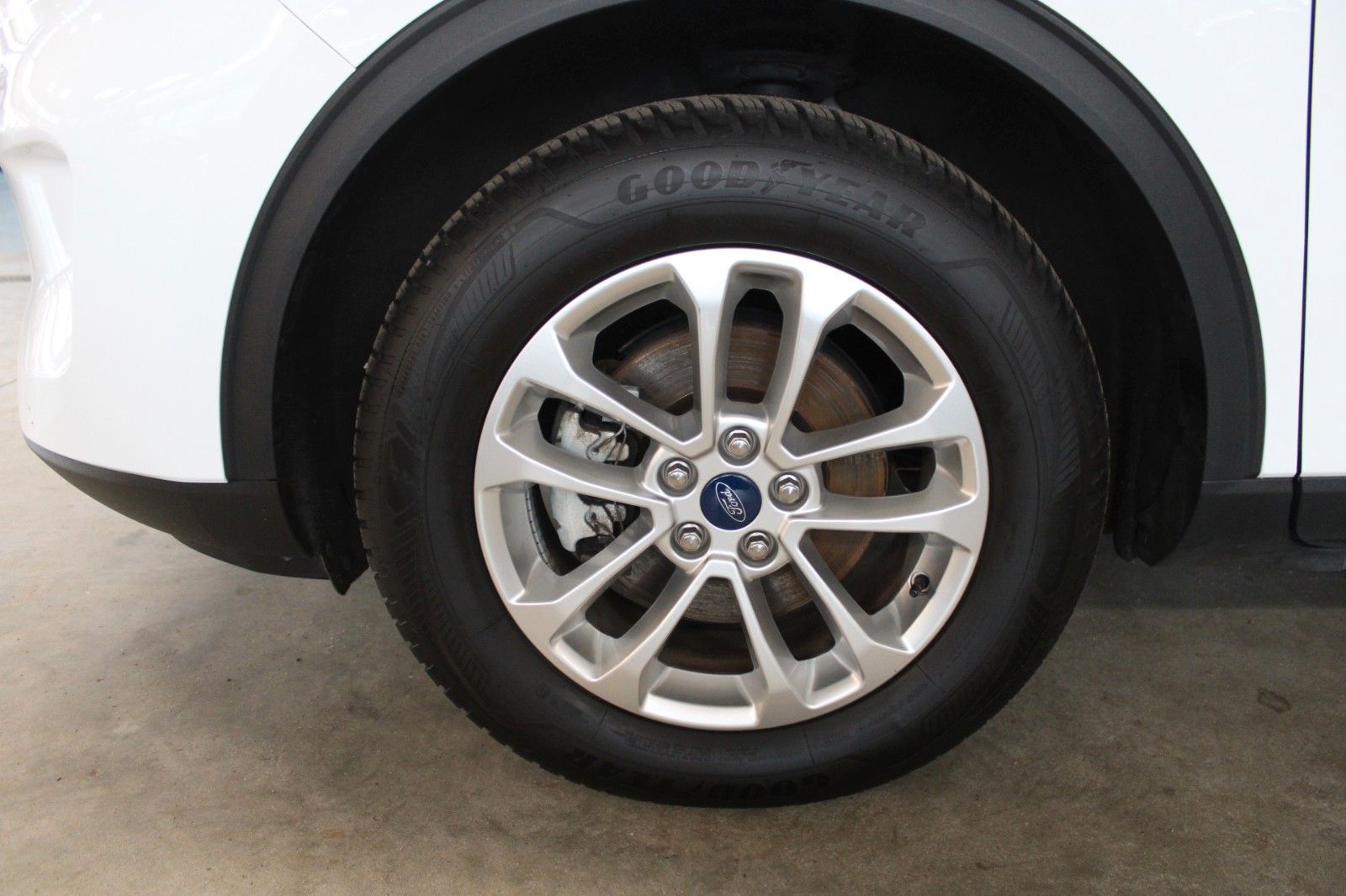 Fahrzeugabbildung Ford Kuga PHEV Aut. Titanium AHK NAVI WinterPaket