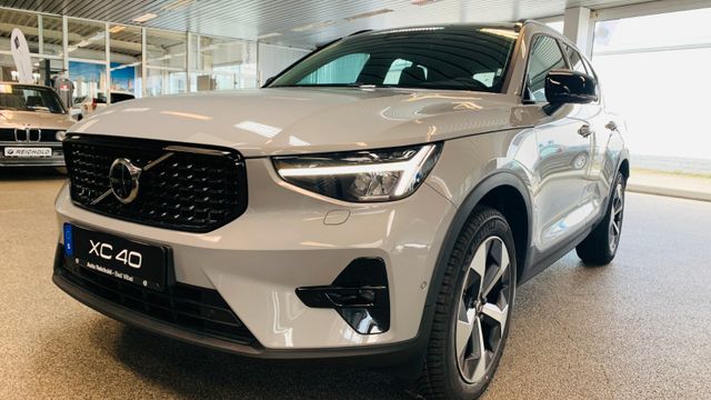 Volvo XC40 B4 Plus Dark ACC BLIS Leder Navi PILOT Spor