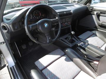صورة 6 لـ 1991 BMW M5