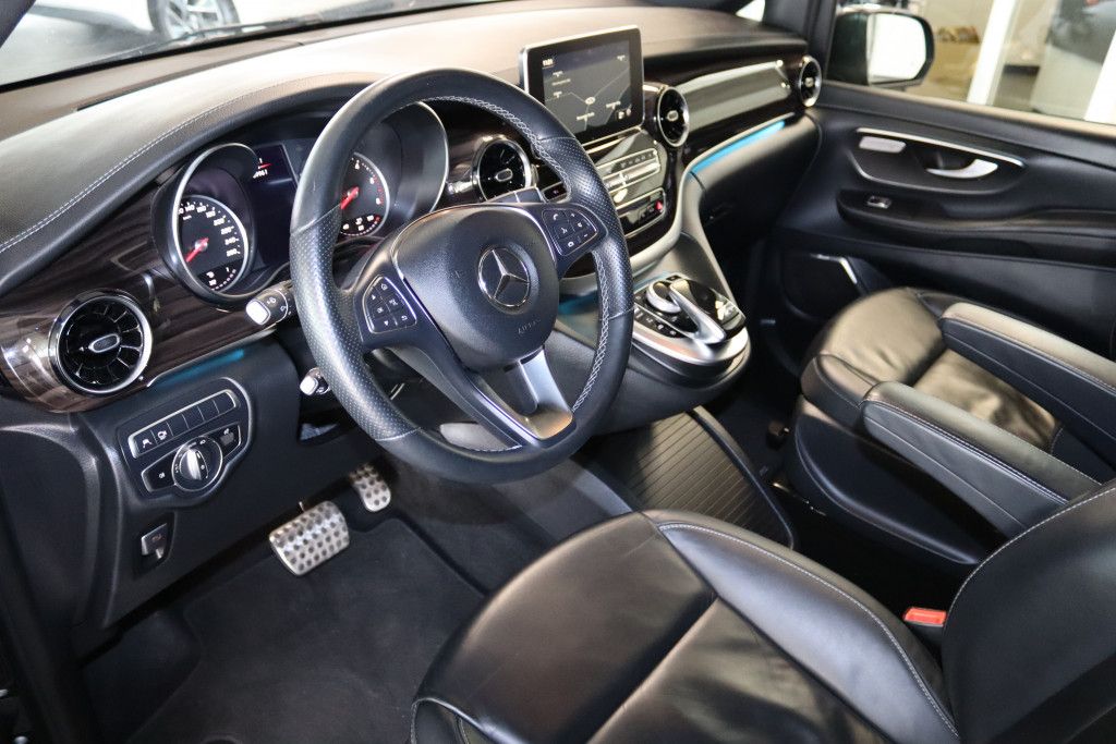 Fahrzeugabbildung Mercedes-Benz V 300 d AMG Avantgarde Ed.Lang-360°-Burm.-7Si.-