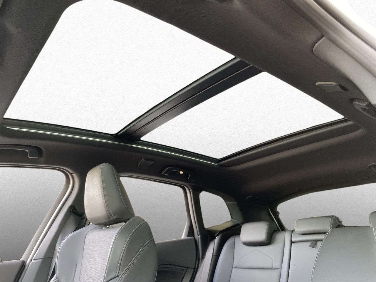 BMW 218 Active Tourer - Bild 14