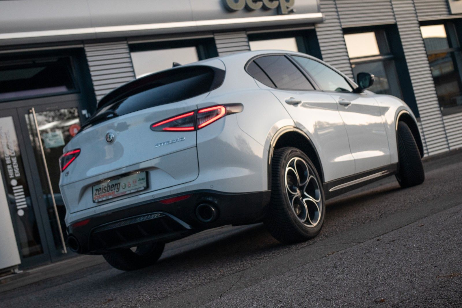 Fahrzeugabbildung Alfa Romeo Stelvio Veloce 2.2 Q4 AT8 * ab 309€/Monat o. Anz