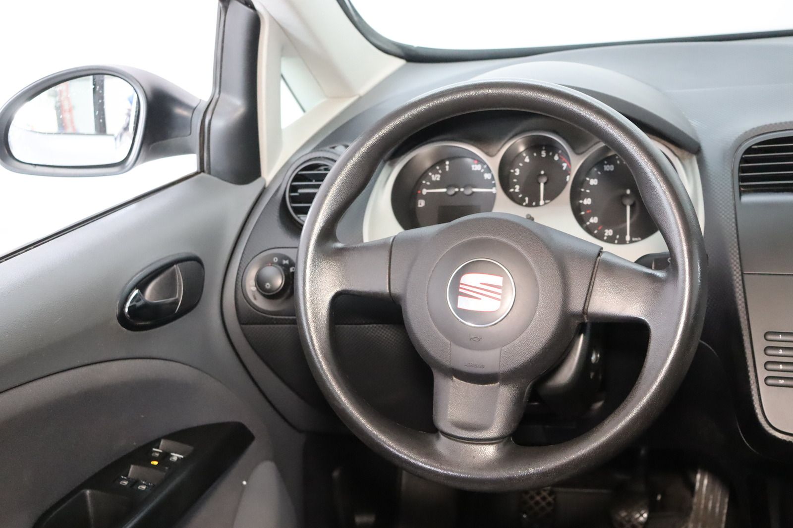 Fahrzeugabbildung SEAT Altea 1.6 * Klima * Einparkhilfe