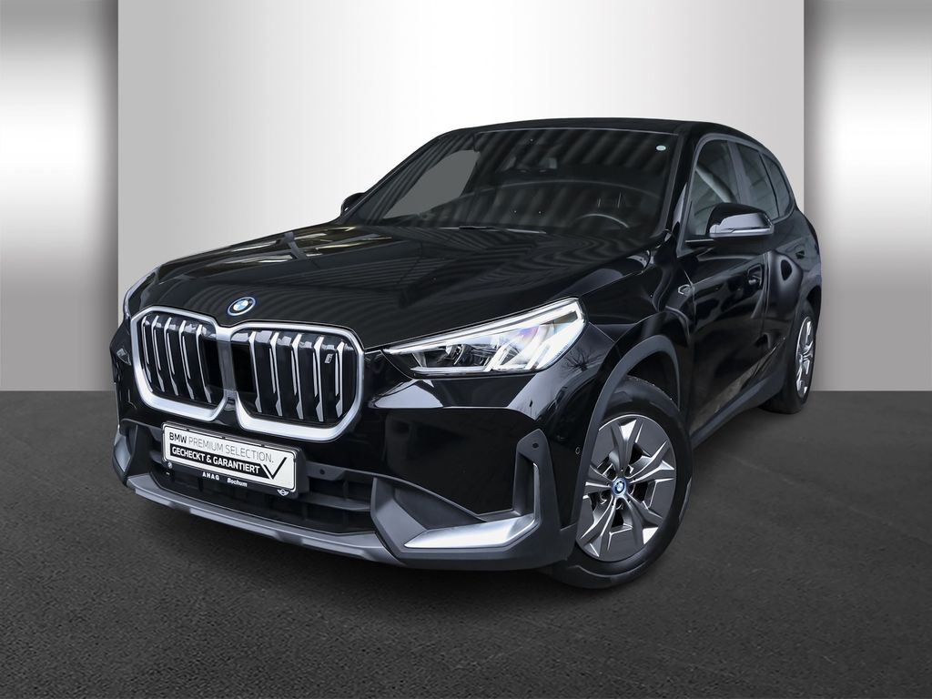 BMW iX1 xDrive30